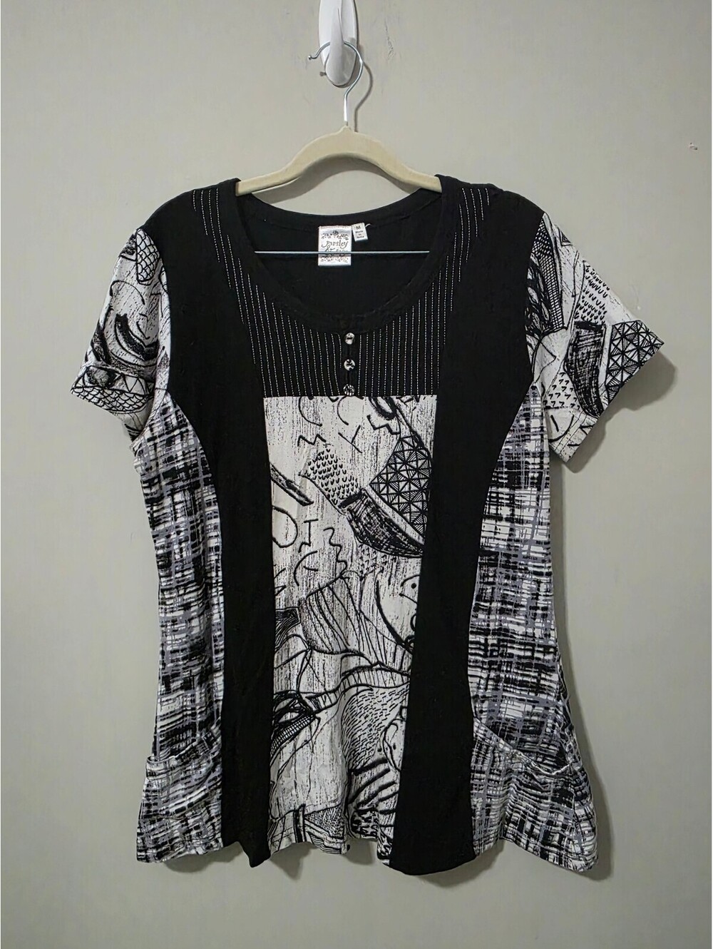 Parsley & Sage Velvety Art Patterned  Top Medium